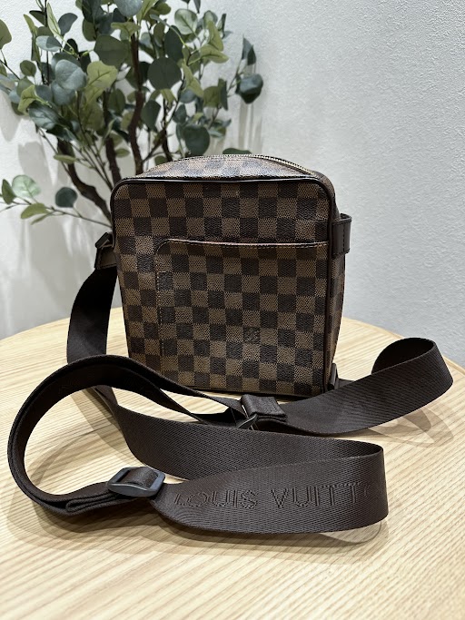 Images KOMEHYO（コメ兵）買取センタークリスタ長堀