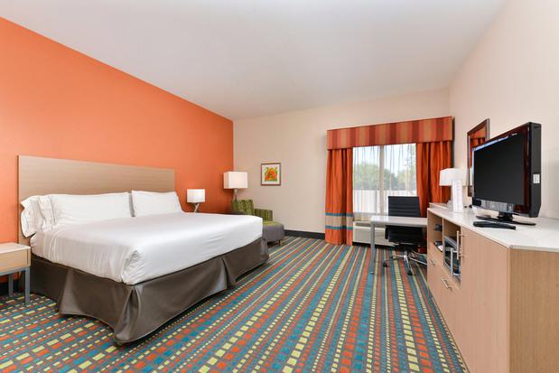 Images Holiday Inn Express Albuquerque N - Bernalillo, an IHG Hotel