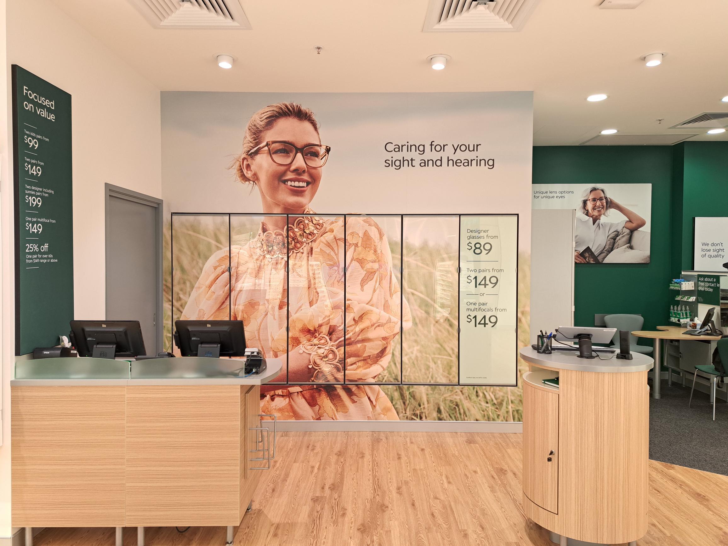 Images Specsavers Optometrists & Audiology - Wyndham Village S/C