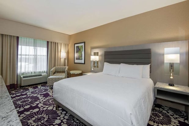 Images Hilton Garden Inn Raleigh /Crabtree Valley