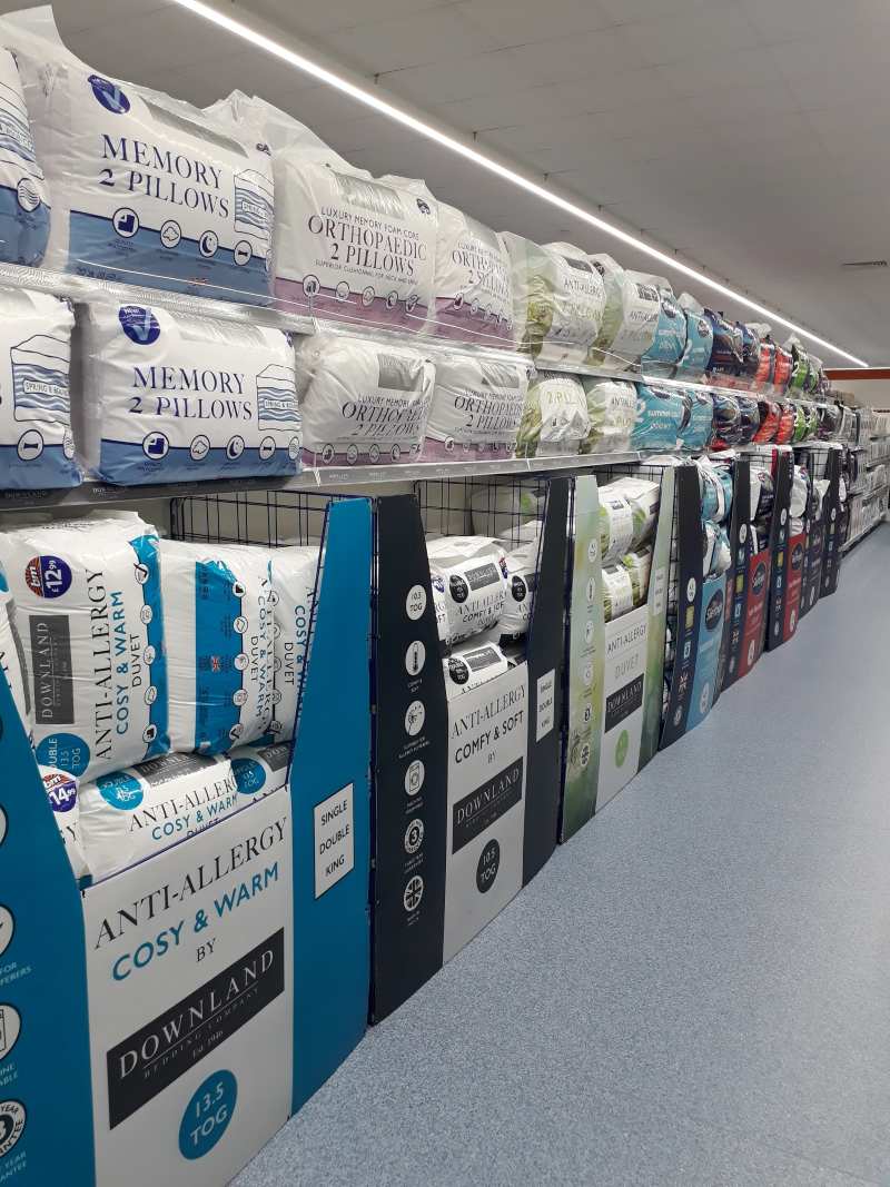 B&M's brand new store in Cottingley, Leeds stocks a large selection of the softest bedding, from duvets and kids duvet covers to pillow cases, fitted sheets and mattress toppers.