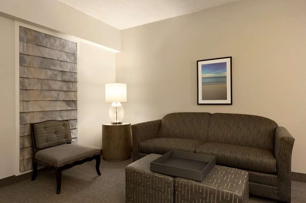 Images Embassy Suites by Hilton Boca Raton