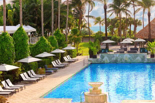 Images Kimpton Surfcomber Hotel by IHG