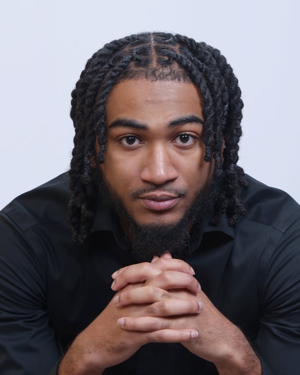Images Dejuan McClendon at Comparion Insurance Agency