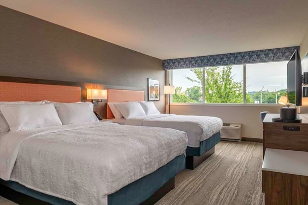 Images Hampton Inn Manchester Downtown