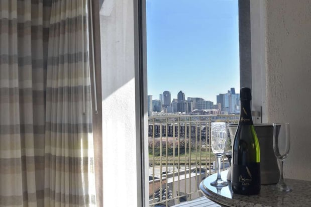 Images DoubleTree by Hilton Hotel Dallas - Market Center