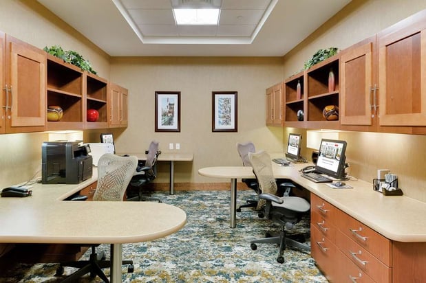 Images Hilton Garden Inn Milwaukee Airport