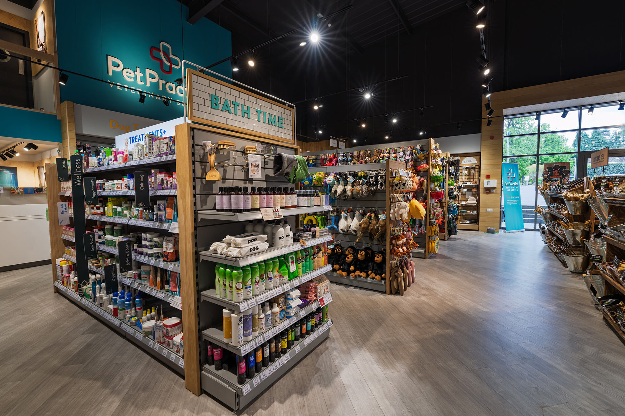 Pets Corner Ascot Interior