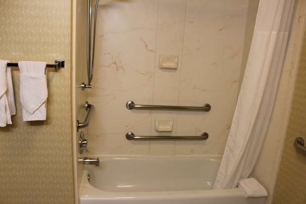 Images Hampton Inn McHenry