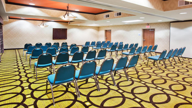 Images Holiday Inn Express Peachtree Corners-Norcross by IHG