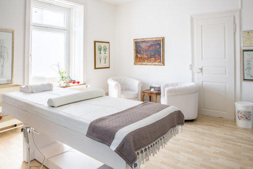 Catherine Stalder Asfour, Hüniweg 5 in Meilen