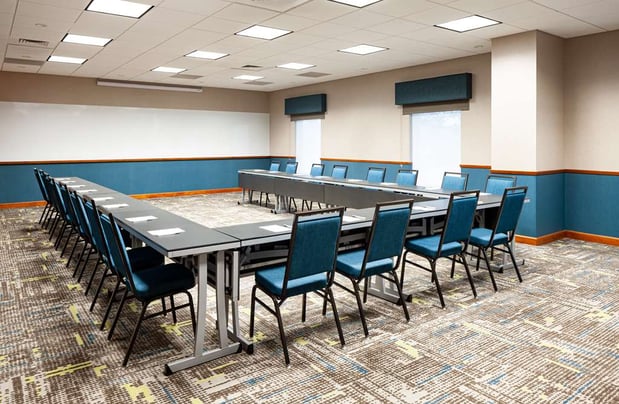 Images Hampton Inn & Suites St. Louis at Forest Park