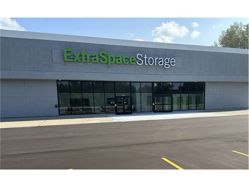 Alternate Beauty Image - Extra Space Storage at 5350 Davison Rd, Burton, MI 48509