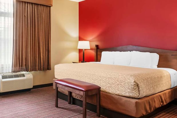 Images Best Western Plus Dutch Haus Inn and Suites