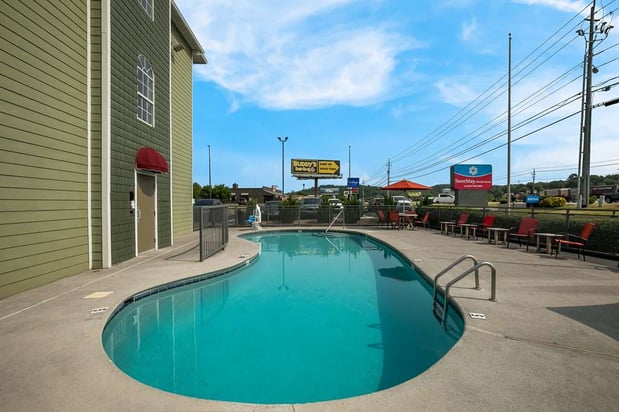 Images SureStay Plus by Best Western Sevierville