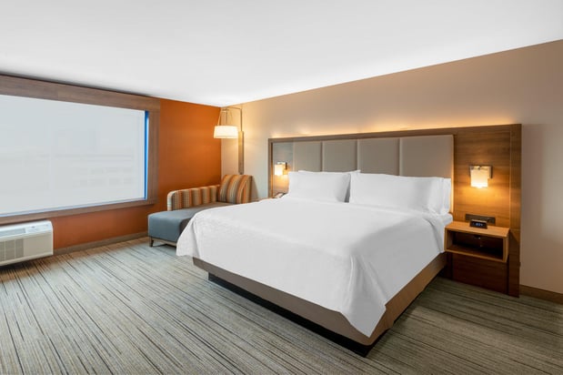 Images Holiday Inn Express & Suites Phoenix - Airport North by IHG