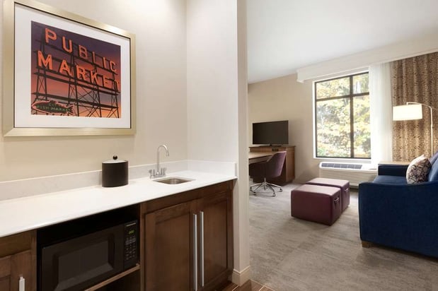 Images Hampton Inn & Suites Seattle/Renton