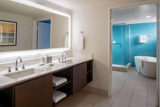 Images Hilton Garden Inn Dana Point Doheny Beach