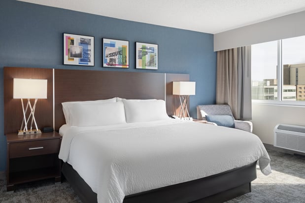 Images Holiday Inn Sioux Falls-City Centre by IHG