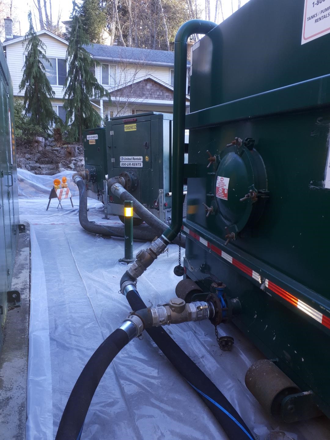 Images United Rentals - Fluid Solutions: Pumps, Tanks, Filtration