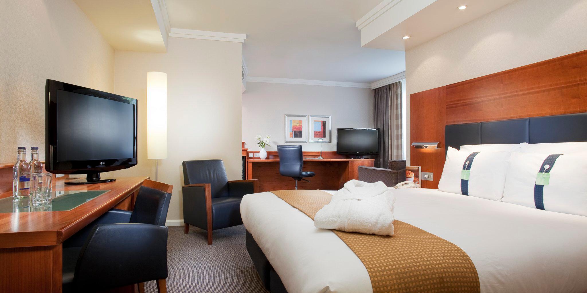 Holiday Inn Maidenhead/Windsor, an IHG Hotel Maidenhead 03719 429053