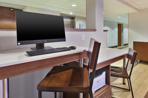 Images Holiday Inn Express Waldorf by IHG