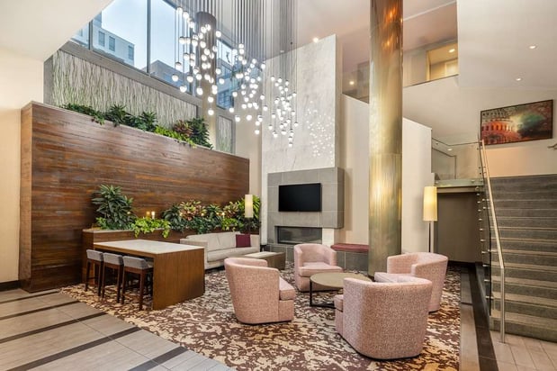 Images Hilton Garden Inn Washington DC/Georgetown Area