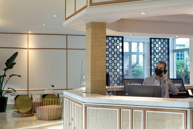 Images Kimpton Surfcomber Hotel by IHG