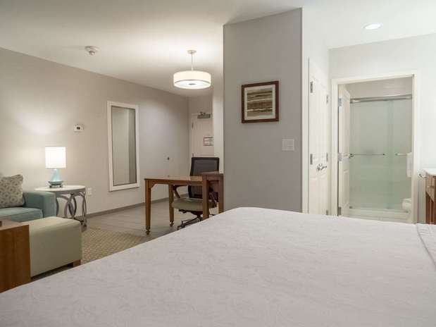 Images Homewood Suites by Hilton Gateway Hills Nashua