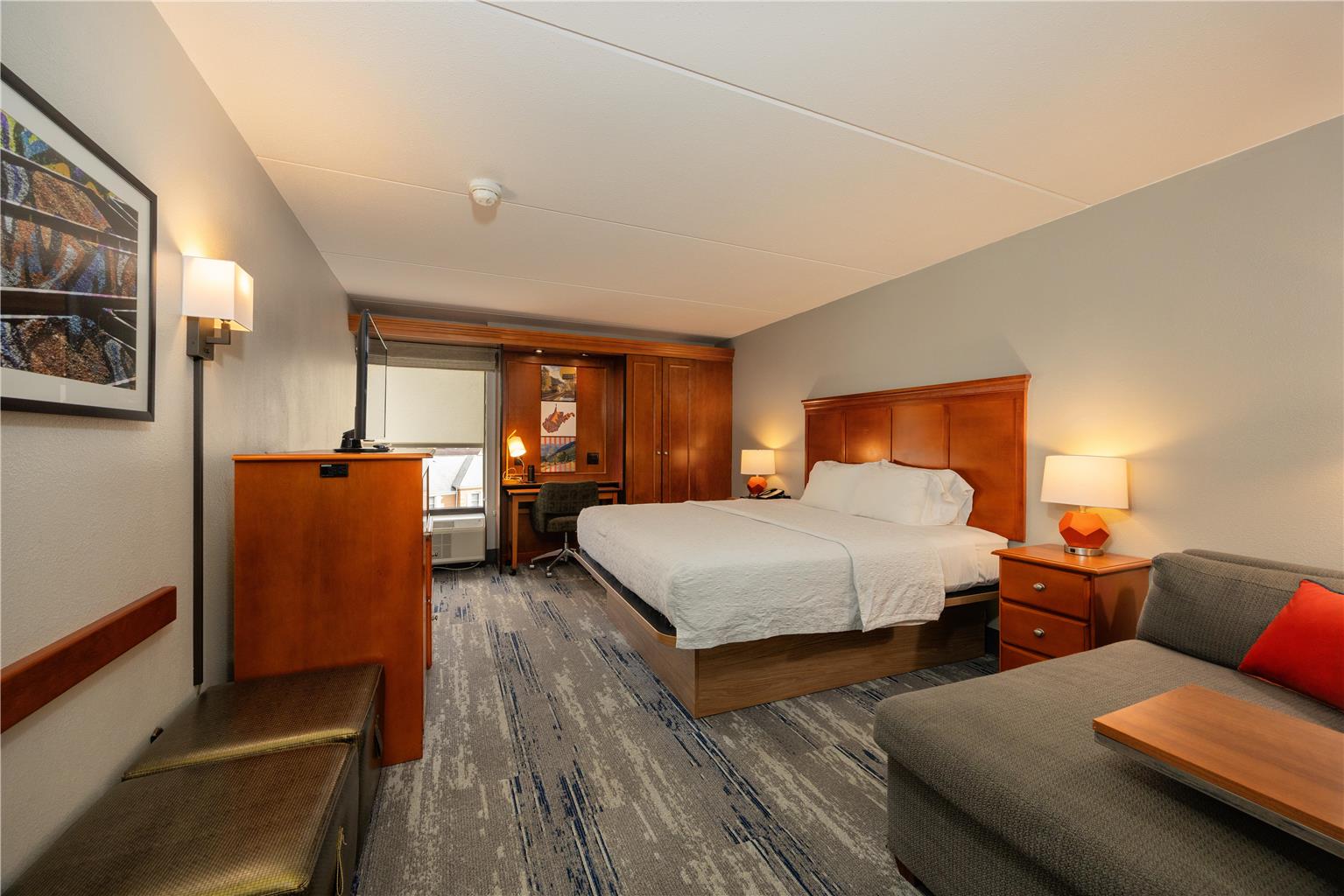 Guest room