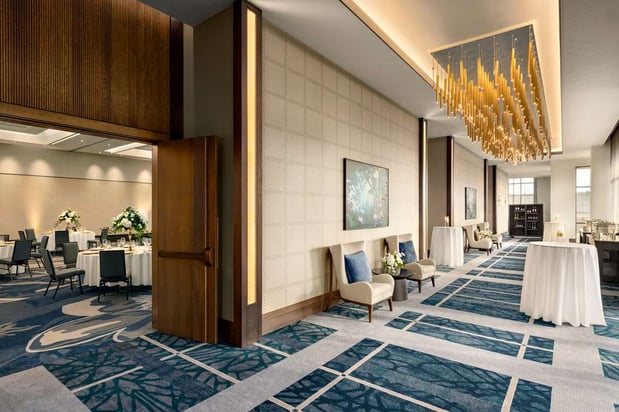 Images Valley Hotel Homewood Birmingham, Curio Collection by Hilton