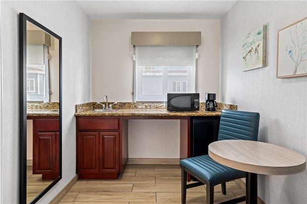 Images SureStay by Best Western Santa Monica