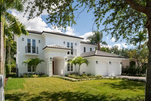 Images Claudia San Roman