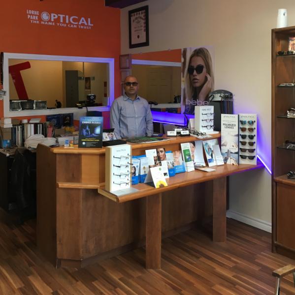Eye Care Center in ON Mississauga L5H 3A1 Lorne Park Optical 18-1107 Lorne Park Rd (905)278-1234