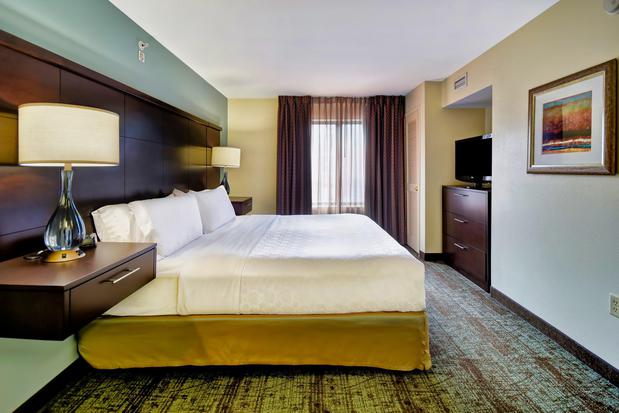 Images Staybridge Suites Middleton/Madison-West by IHG