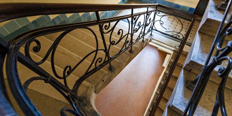 3 Metals Commonly Used for Ornamental Handrails