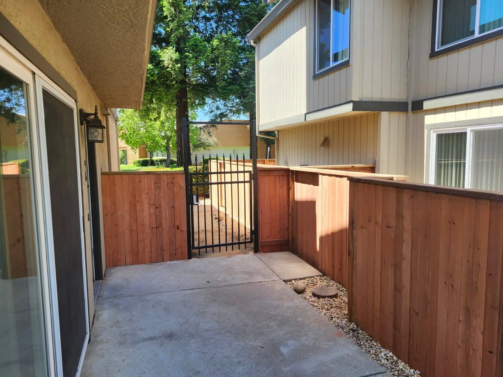 Andrade's Fence INC Image