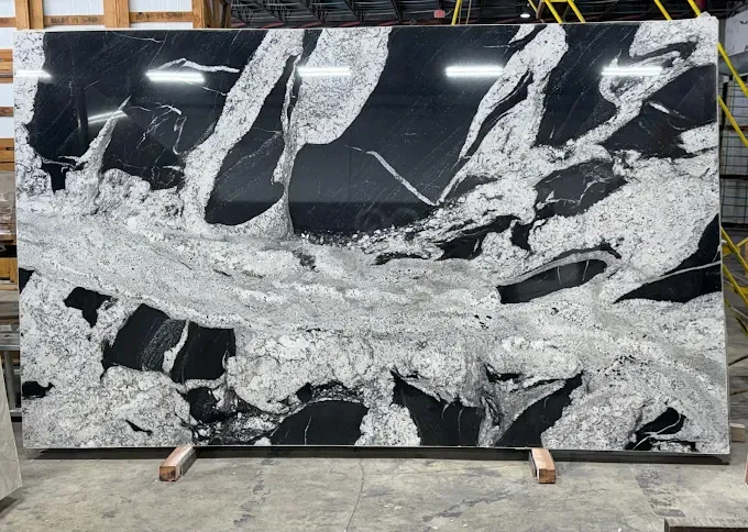Turn your surface into the centerpiece of your space. Discover bold patterns and beautiful contrasts at EtternaG, your local slab supplier serving Doral and Miami.