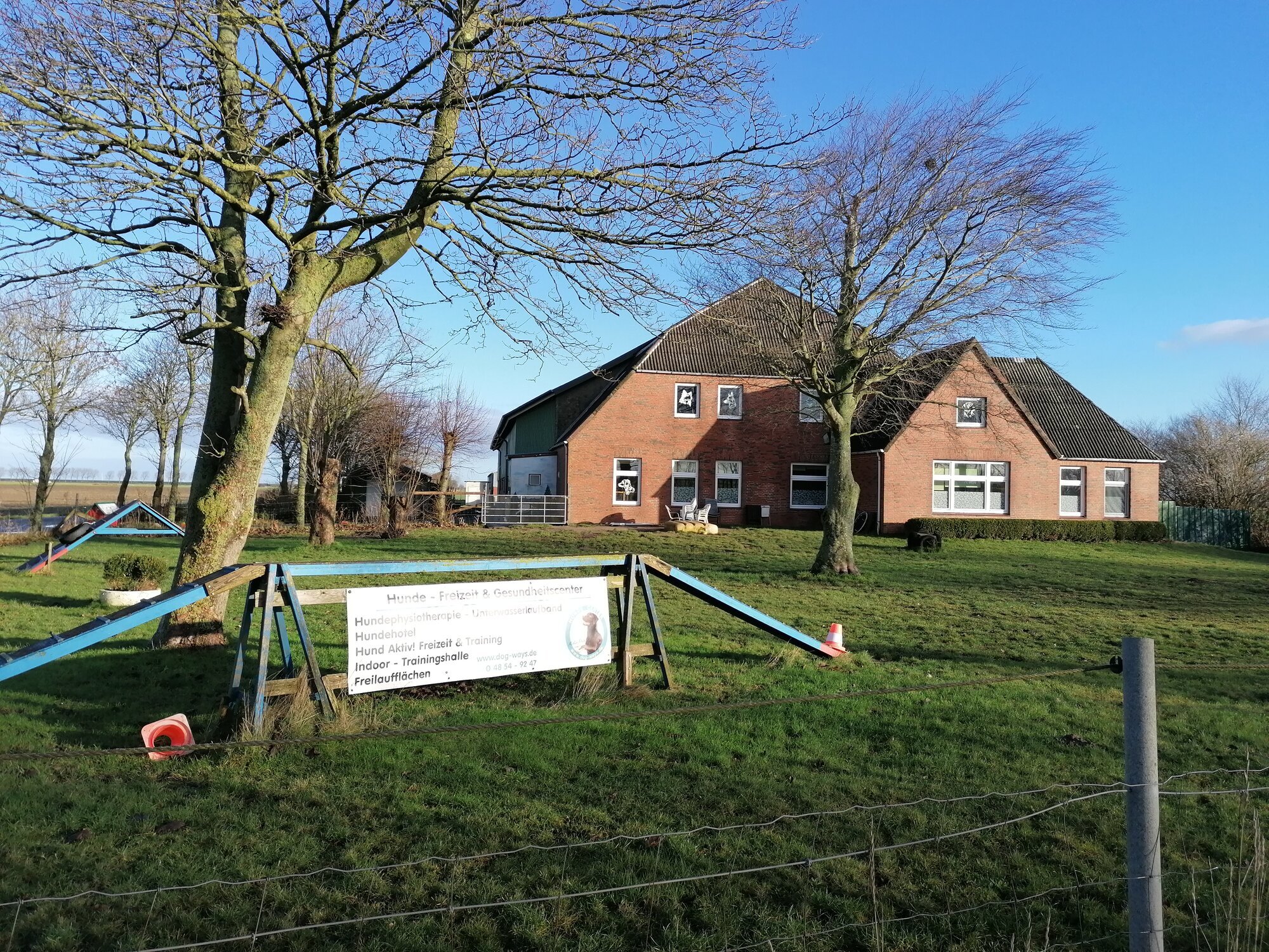 DogWaysCenter Moiken Plath - Hundephysio, Hundehotel/Pension, Hundetraining, Andreßenweg 1 in Friedrichskoog