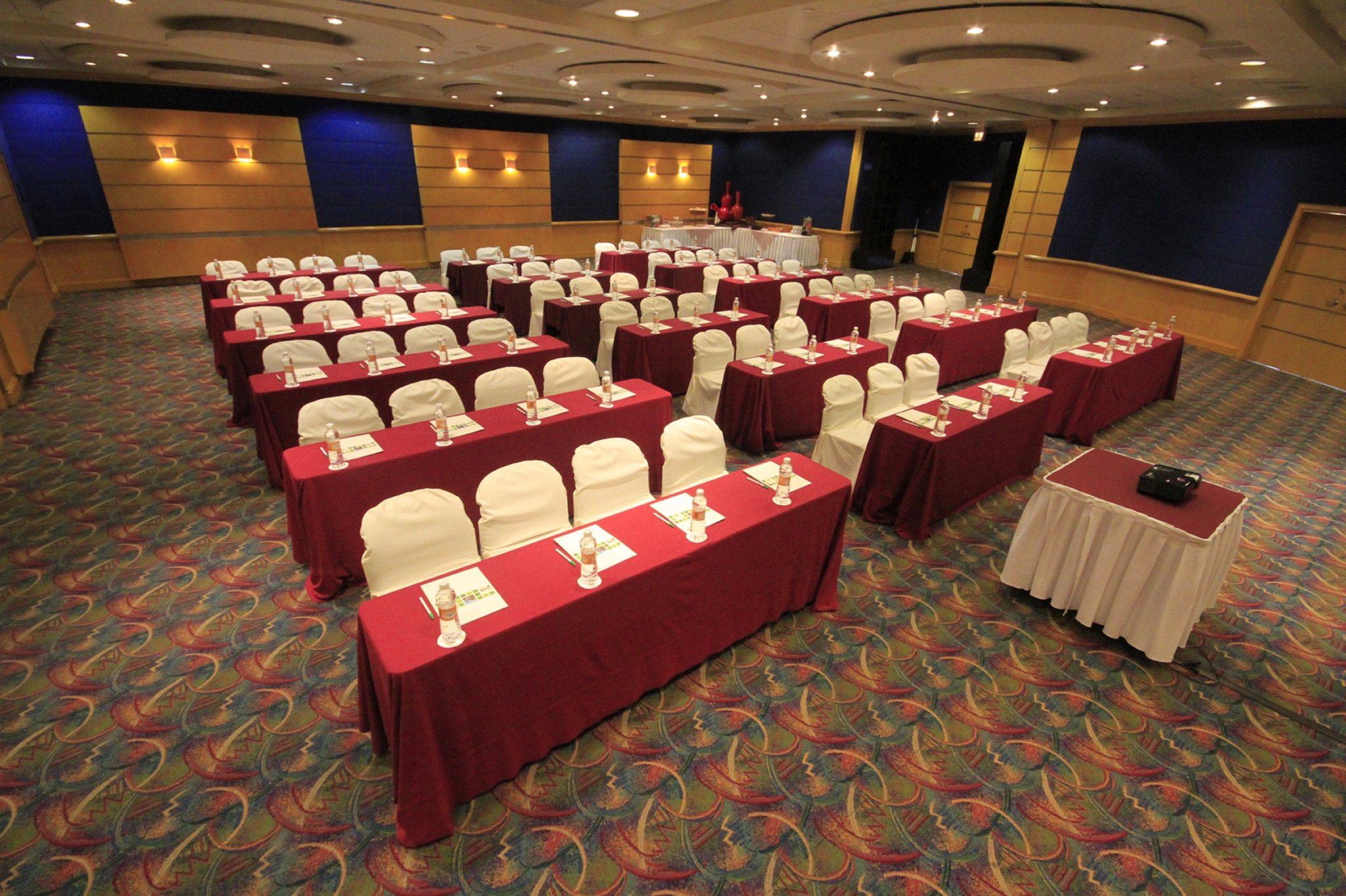 Images Holiday Inn Monterrey-Parque Fundidora by IHG