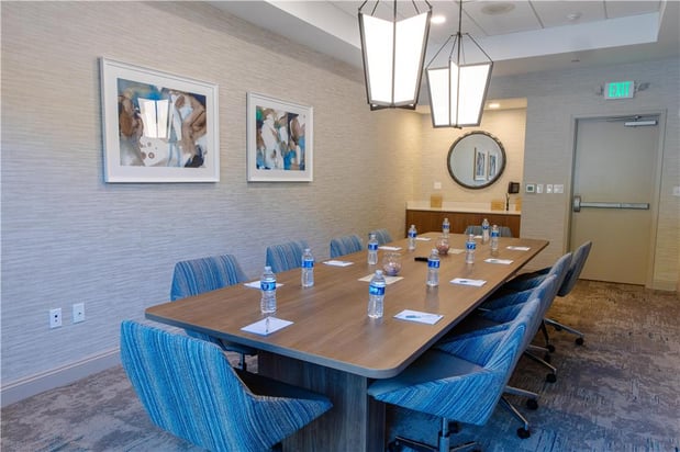 Images Hilton Garden Inn Lakewood