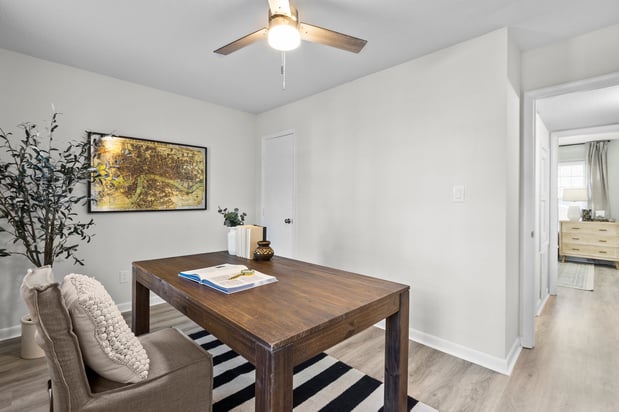 Images West Oak Apartments