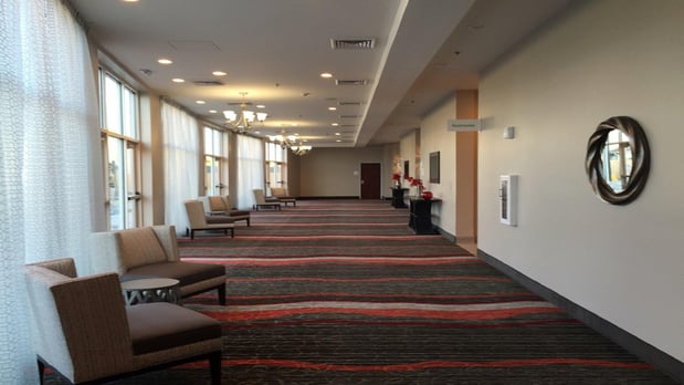Images Holiday Inn & Suites Lafayette North by IHG