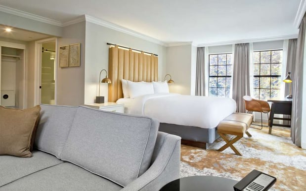 Images The Inn at Saratoga, Tapestry Collection by Hilton