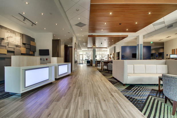 Images Holiday Inn Express & Suites Summerville by IHG