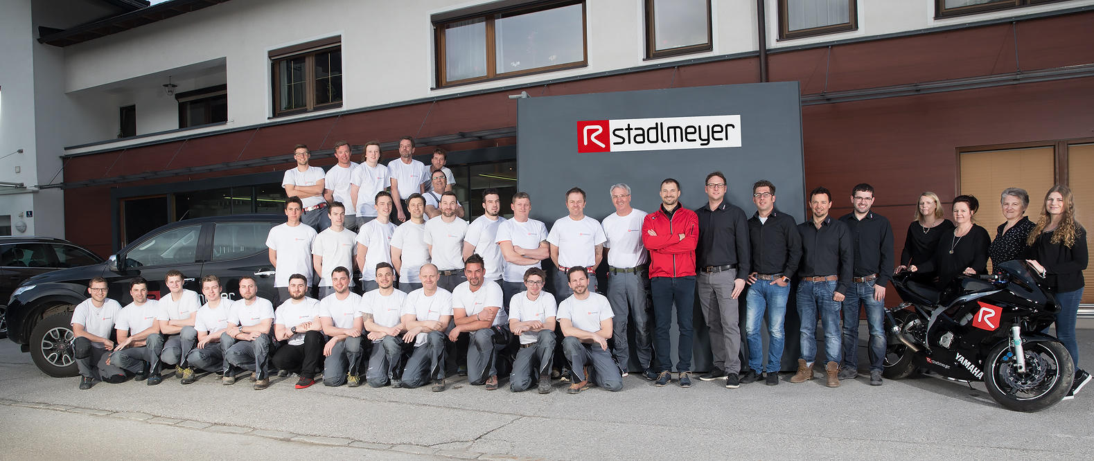 ELEMENTW GMBH & CO KG, Talstraße 2 in Zell am Ziller