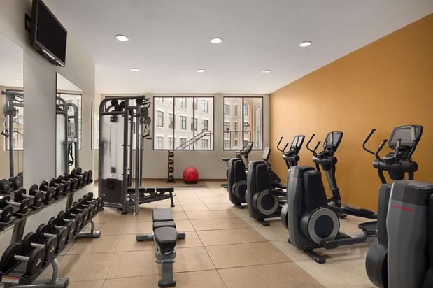 Images Embassy Suites by Hilton Alexandria Old Town