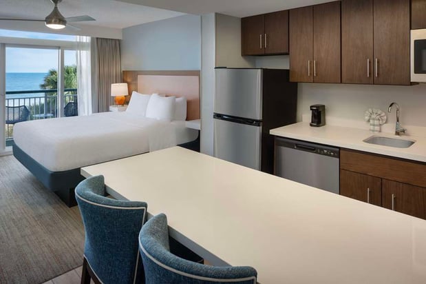 Images Hampton Inn & Suites Myrtle Beach/Oceanfront