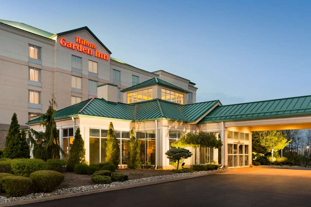 Hilton Garden Inn Niagara-on-the-Lake - Niagara-on-the-Lake, ON L0S 1J0 - (905)984-4200 | ShowMeLocal.com