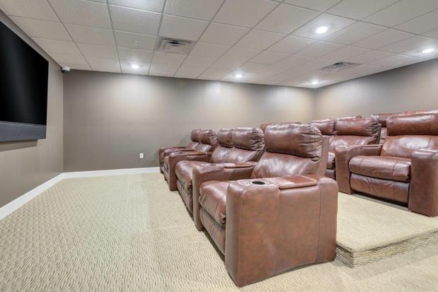 Images The Marquis at the Woods Apartments & Townhomes